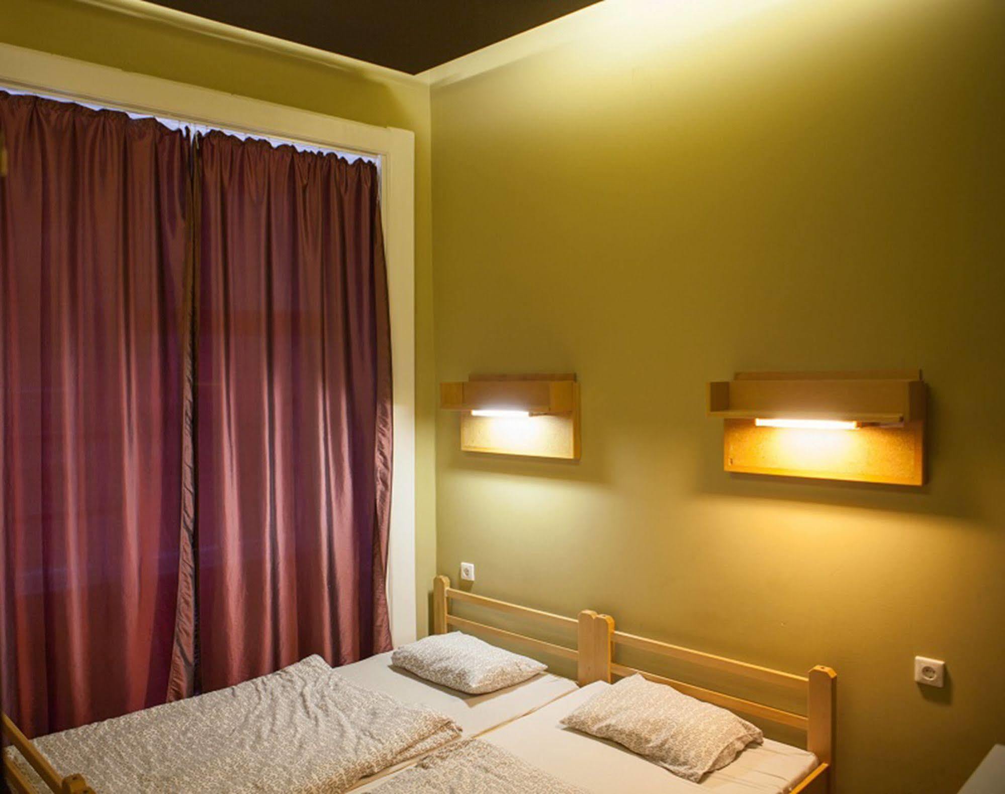 Treestyle Hostel Budapest Exteriör bild